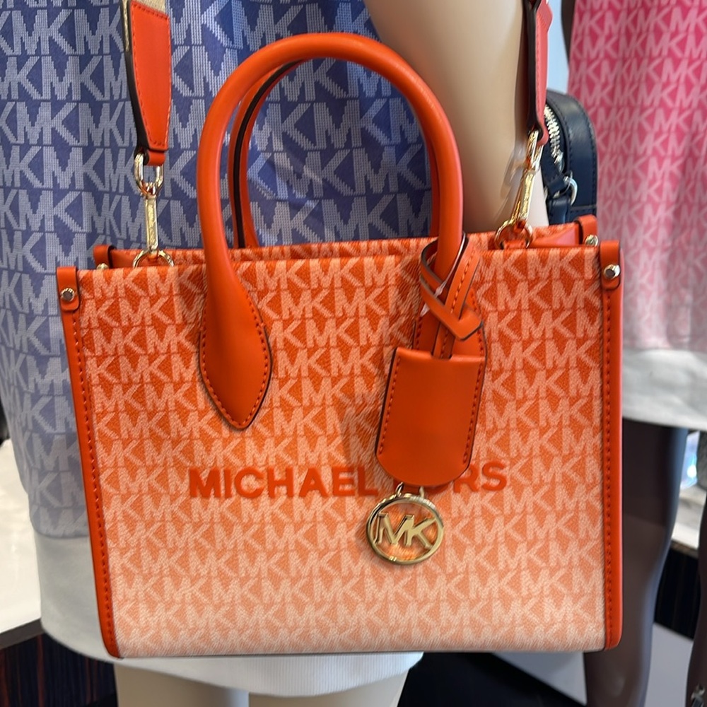 Michael Kors Mirella Small Ombré Signature Logo Crossbody Bag
Red Clay 
NWT - Picture 12 of 16